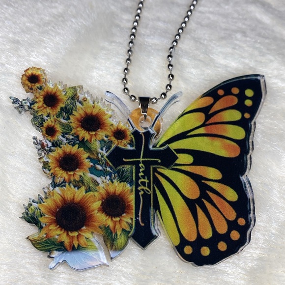 Butterfly religious rear view mirror car ornament - Picture 5 of 5